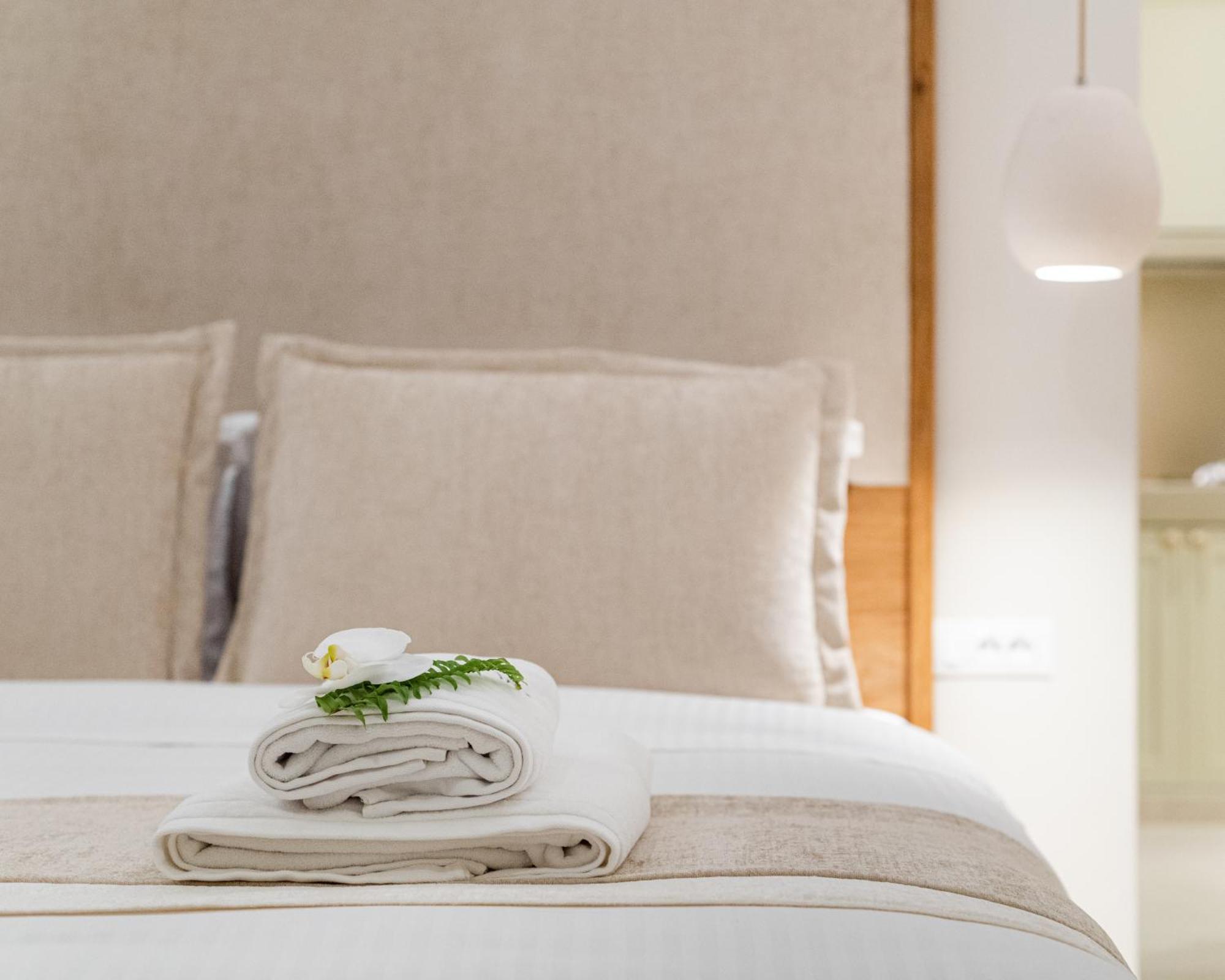 Casa Di Fiori Andros Suites エクステリア 写真